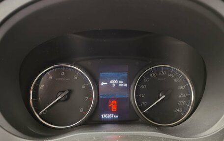 Mitsubishi Outlander III рестайлинг 3, 2016 год, 1 599 000 рублей, 13 фотография