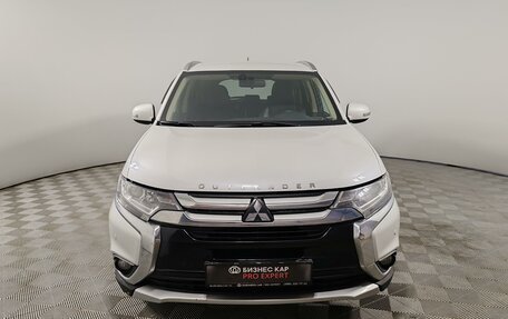 Mitsubishi Outlander III рестайлинг 3, 2016 год, 1 599 000 рублей, 2 фотография