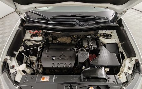 Mitsubishi Outlander III рестайлинг 3, 2016 год, 1 599 000 рублей, 9 фотография