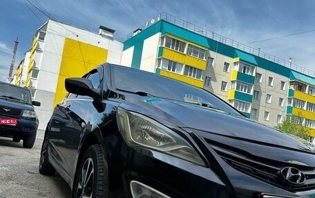 Hyundai Solaris II рестайлинг, 2015 год, 820 000 рублей, 1 фотография
