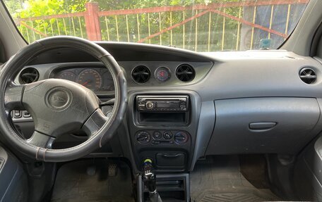 Daihatsu YRV I, 2000 год, 130 000 рублей, 1 фотография