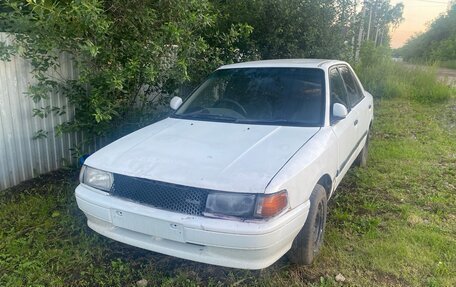 Mazda Familia, 1989 год, 40 000 рублей, 1 фотография