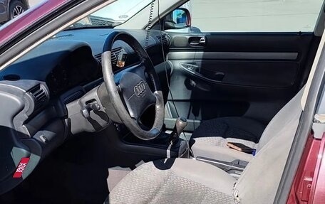 Audi A4, 1997 год, 500 000 рублей, 5 фотография