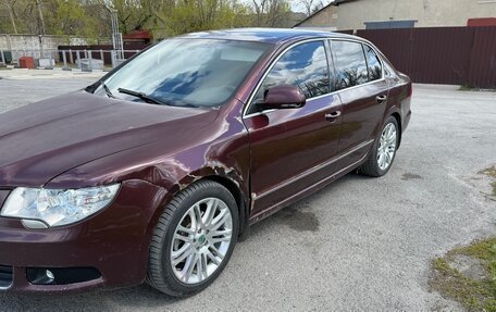 Skoda Superb III рестайлинг, 2012 год, 700 000 рублей, 3 фотография