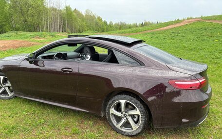 Mercedes-Benz E-Класс, 2018 год, 3 300 000 рублей, 11 фотография
