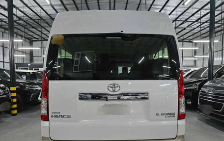 Toyota HiAce H300, 2026 год, 7 980 000 рублей, 5 фотография