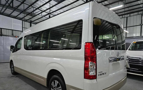 Toyota HiAce H300, 2026 год, 7 980 000 рублей, 6 фотография