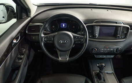 KIA Sorento III Prime рестайлинг, 2016 год, 2 419 000 рублей, 10 фотография