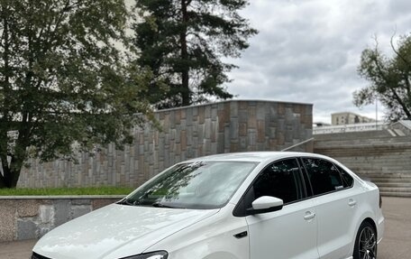 Volkswagen Polo VI (EU Market), 2019 год, 1 300 000 рублей, 1 фотография
