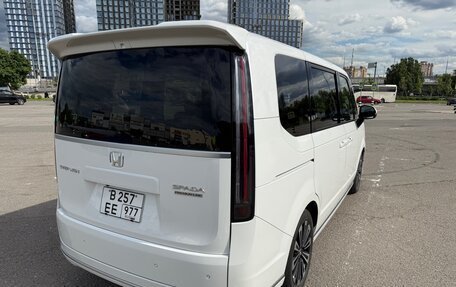 Honda Stepwgn, 2024 год, 3 200 000 рублей, 8 фотография