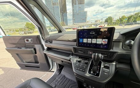 Honda Stepwgn, 2024 год, 3 200 000 рублей, 11 фотография