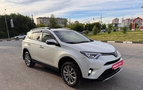 Toyota RAV4, 2016 год, 2 620 000 рублей, 3 фотография