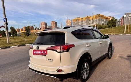 Toyota RAV4, 2016 год, 2 620 000 рублей, 5 фотография