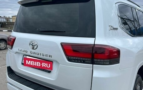 Toyota Land Cruiser, 2021 год, 7 850 000 рублей, 10 фотография