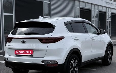 KIA Sportage IV рестайлинг, 2021 год, 2 600 000 рублей, 2 фотография