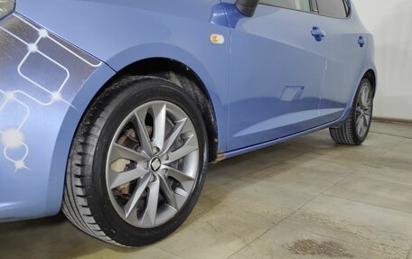 SEAT Ibiza IV рестайлинг 2, 2013 год, 750 000 рублей, 25 фотография