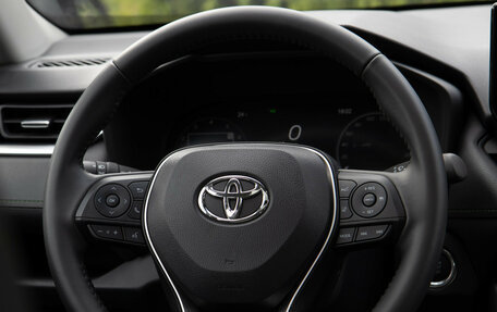 Toyota RAV4, 2025 год, 3 878 000 рублей, 14 фотография