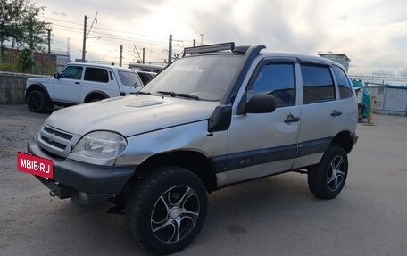 Chevrolet Niva I рестайлинг, 2004 год, 230 000 рублей, 5 фотография