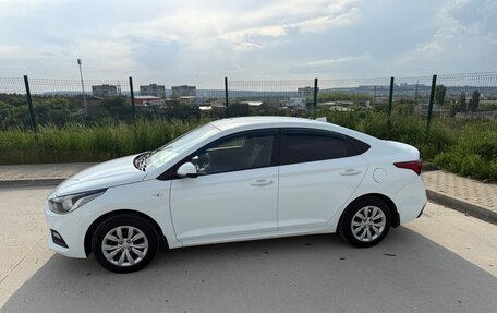 Hyundai Solaris II рестайлинг, 2017 год, 990 000 рублей, 4 фотография