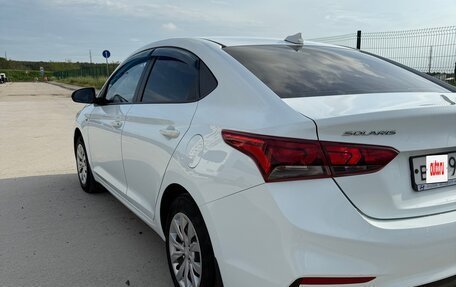 Hyundai Solaris II рестайлинг, 2017 год, 990 000 рублей, 5 фотография