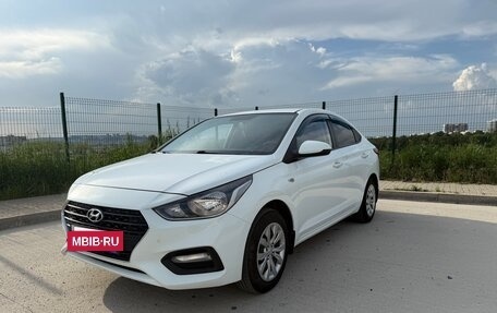 Hyundai Solaris II рестайлинг, 2017 год, 990 000 рублей, 3 фотография