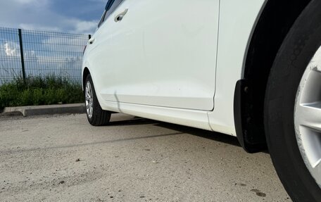 Hyundai Solaris II рестайлинг, 2017 год, 990 000 рублей, 11 фотография