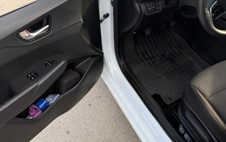 Hyundai Solaris II рестайлинг, 2017 год, 990 000 рублей, 12 фотография