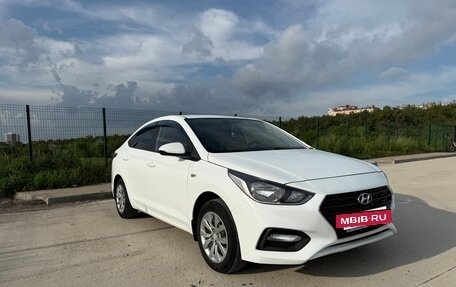 Hyundai Solaris II рестайлинг, 2017 год, 990 000 рублей, 2 фотография