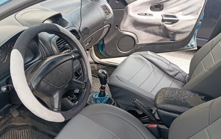 Mitsubishi Carisma I, 2002 год, 90 000 рублей, 10 фотография