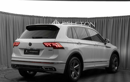 Volkswagen Tiguan II, 2022 год, 3 050 000 рублей, 5 фотография