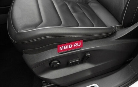 Volkswagen Tiguan II, 2022 год, 3 050 000 рублей, 23 фотография