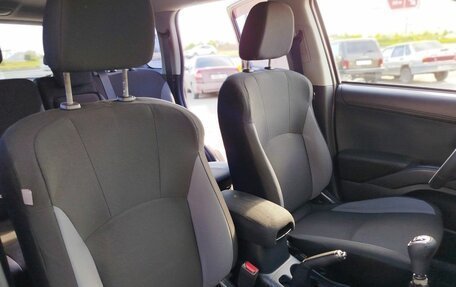 Mitsubishi Outlander III рестайлинг 3, 2012 год, 1 250 000 рублей, 22 фотография