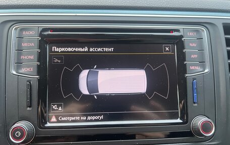 Volkswagen Multivan T6 рестайлинг, 2017 год, 3 300 000 рублей, 15 фотография