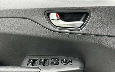 Hyundai Solaris II рестайлинг, 2021 год, 1 750 000 рублей, 11 фотография