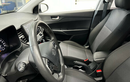 Hyundai Solaris II рестайлинг, 2021 год, 1 750 000 рублей, 12 фотография