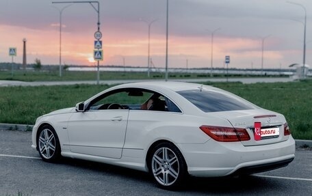 Mercedes-Benz E-Класс, 2012 год, 1 430 000 рублей, 10 фотография