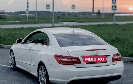 Mercedes-Benz E-Класс, 2012 год, 1 430 000 рублей, 9 фотография