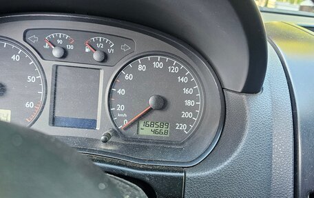 Volkswagen Polo IV рестайлинг, 2003 год, 350 000 рублей, 10 фотография