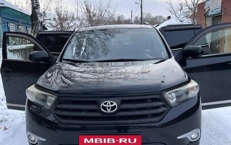 Toyota Highlander III, 2012 год, 2 100 000 рублей, 6 фотография