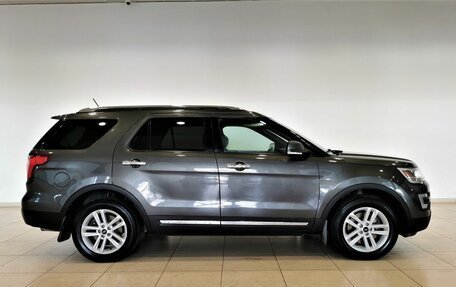 Ford Explorer VI, 2017 год, 2 485 000 рублей, 6 фотография
