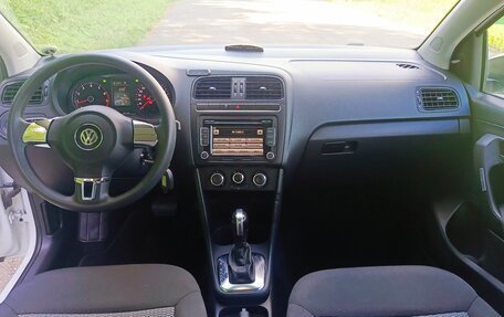 Volkswagen Polo VI (EU Market), 2012 год, 1 280 000 рублей, 18 фотография