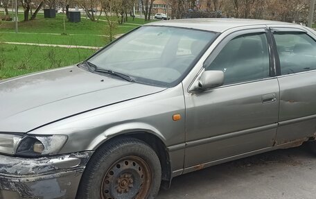Toyota Camry, 1998 год, 200 000 рублей, 2 фотография