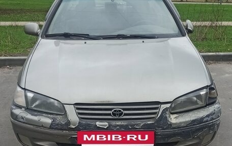 Toyota Camry, 1998 год, 200 000 рублей, 4 фотография