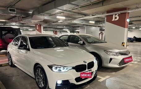 BMW 3 серия, 2017 год, 1 700 000 рублей, 32 фотография