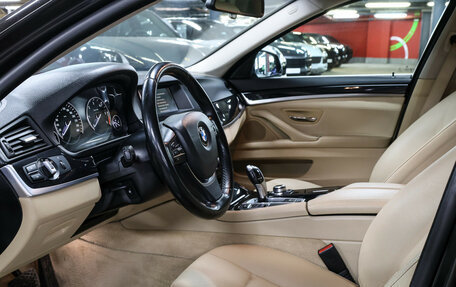 BMW 5 серия, 2014 год, 2 000 000 рублей, 17 фотография
