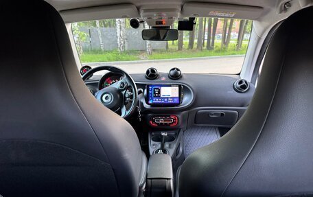 Smart Fortwo III, 2017 год, 1 900 000 рублей, 5 фотография
