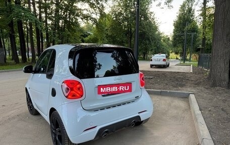 Smart Fortwo III, 2017 год, 1 900 000 рублей, 3 фотография
