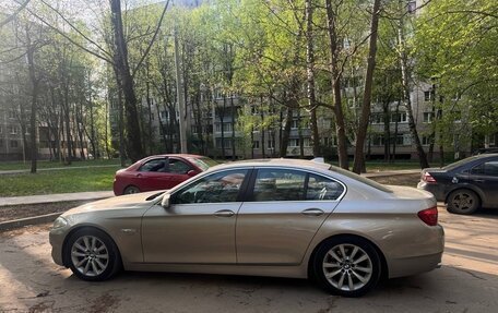 BMW 5 серия, 2011 год, 1 950 000 рублей, 4 фотография