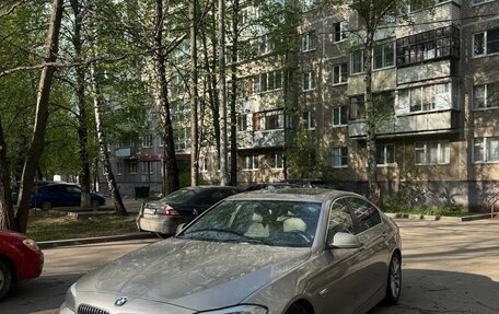 BMW 5 серия, 2011 год, 1 950 000 рублей, 2 фотография