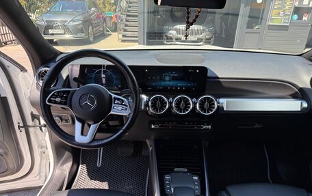 Mercedes-Benz GLB, 2021 год, 4 300 000 рублей, 4 фотография